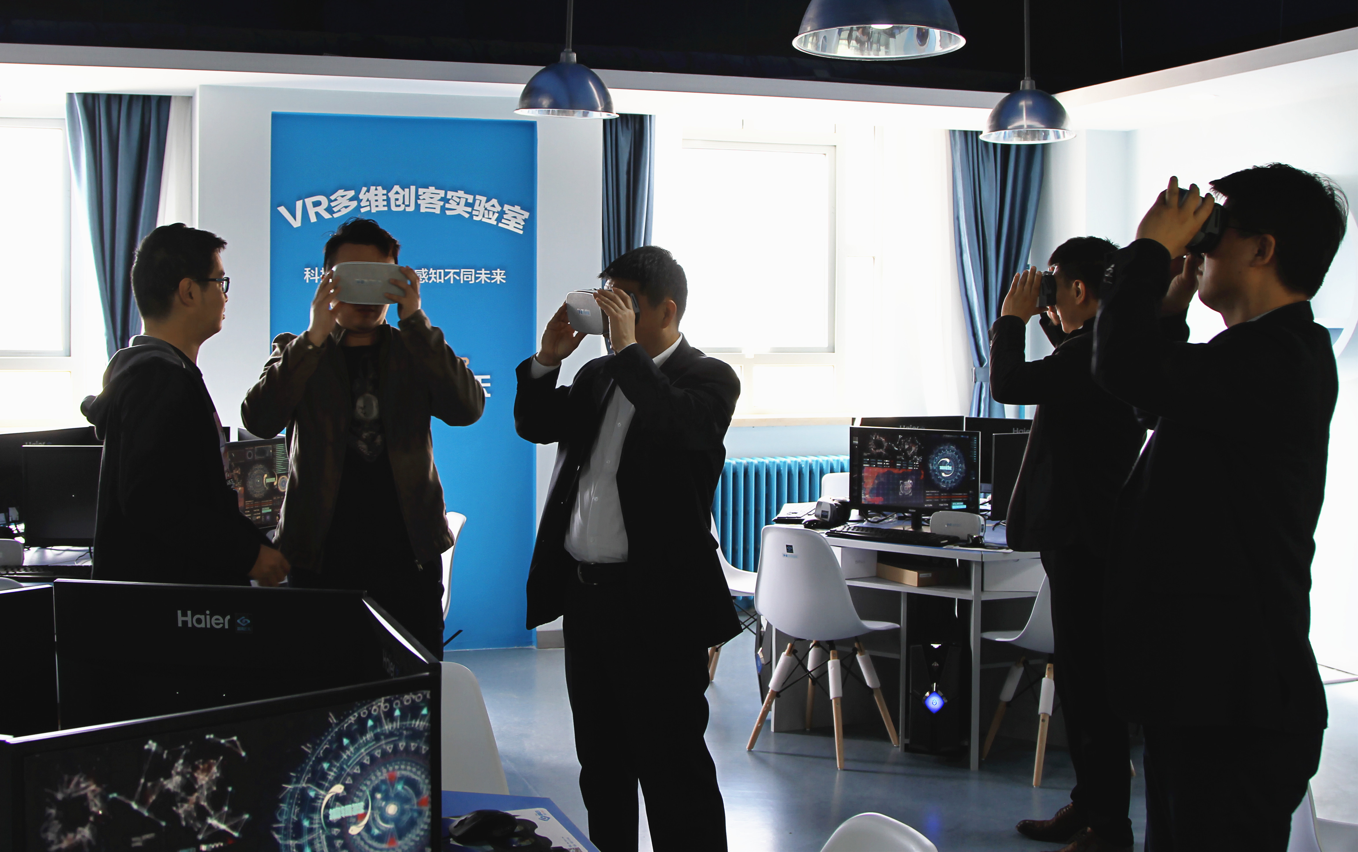 湖北省教育厅答海报新闻：2025世界数字教育大会将设四大观摩点